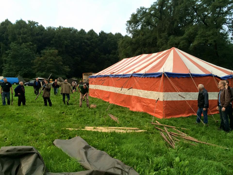 build-up-camp